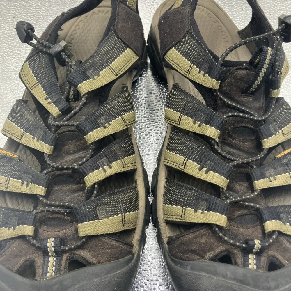 Keen Clearwater CNX US Olive Waterproof Sport Outdoors Mens Sandals Sz 11